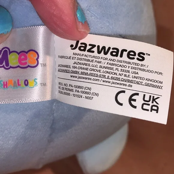 Hugmees by squismallows Bluey ‎ NWT - Picture 10 of 11